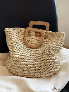 BirdinBag - Premium Woven Straw Tote Bag: Elegant Resort Style, Spacious Design Casual Rectangular Crochet Bag For Day Out, Paper Plain, Paper Sizes Chart, Straw Tote Bag, Bag Elegant, Straw Tote, Word Wrap, Resort Style, Shopper Bag