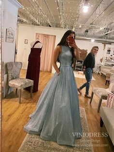 Quincenara Dress, Mormon Prom Dresses, Hc Dresses, Christian Outfits, Metallic Prom Dresses, Sparkle Prom Dress, Prom Inspo, Modest Prom, Prom Dress Evening