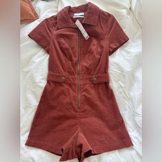 New With Tags, Never Worn Urban Outfitters Rust Brown Corduroy Jumpsuit/Romper. Size Xs. Ropa Upcycling, Looks Party, Short Sleeve Romper, Sleeved Romper, Mode Vintage, 70s Fashion, Tulum, Aesthetic Clothes, Pretty Outfits