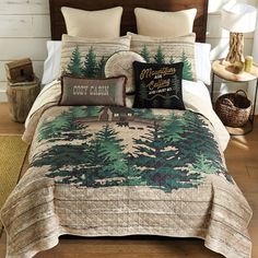 Sleepy Cabin Quilt Bed Set - Queen | Black Forest Decor Cozy Log Cabin, King Quilt Sets, Bed Ensemble, Black Forest Decor, Mountain Quilts, Bear Quilts, Bear Mountain, Country Quilts, Cozy Quilts