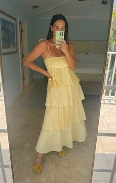 Meet Cute Dress ~ Pale Yellow Taffeta – Show Me Your Mumu Long Pastel Dresses, Tulle Dress Yellow, Pastel Yellow Clothes, Quinceañera Guest Outfit, Pastel Yellow Dresses, Pastel Wedding Guest Dress, Lds Outfits, Pale Yellow Maxi Dress, Pastel Yellow Bridesmaid Dresses