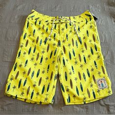 New Lucky Brand Boardshorts Boys Size 20 Yellow Surfboard Print Beach Swim New With Tags. Please See Attachment Pictures For Details And Measurements Laying Flat. Ships Quickly! Playful Swimwear For Summer Adventures, Yellow Summer Swim Trunks With Built-in Shorts, Playful Swim Trunks For Summer, Beachwear Shorts For Summer Activities, Yellow Swim Trunks For Surfing In Summer, Yellow Swim Trunks For Summer Surfing, Yellow Summer Swim Trunks For Surfing, Fun Beach Shorts For Beach Season, Short Bottoms For Summer Beach Activities