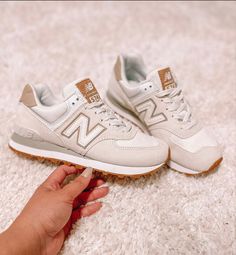 Trendy New Balance Sneakers, Trendy Shoes Sneakers, Preppy Shoes, Pretty Shoes Sneakers, Cute Nike Shoes, Cute Sneakers, Best Running Shoes, Cute Nikes, Balance Shoes