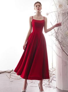 #promdress #promdress2019#longpromdress#cheappromdress#promdressunder200#promdressunder100 #sexypromdress#uniquepromdress Ankle Length Prom Dress, Red Satin Prom Dress, Tea Length Prom Dress, Red Evening Gown, Mode Chanel, Ankle Length Skirt, Satin Prom Dress, Red Prom Dress, Mode Vintage