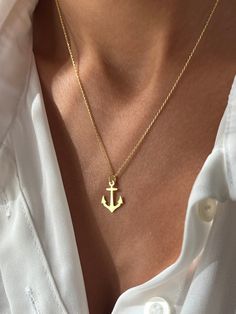 ⚓Beautiful anchor necklace⚓ Get this beautiful minimalist jewelry made with the quality of perfect elements✨ You can choose 925K Sterling Silver with the options of Gold, Rose Gold or White Gold colors. High quality jewelry for everyone 🤍 Details * 925K Sterling Silver Option → 14K Gold, Rose Gold or White Gold plated * Chain length is approximately 18 inches (16+2 in extender) / 45 cm (40+5 cm extender) * Time is everything! You will receive your package as soon as possible 🚚 * We care about Time Is Everything, Tiny Jewelry, Anchor Necklace, Gold Colors, Jewelry For Her, Silver Gifts, Gold Plated Chains, High Quality Jewelry, Minimalist Jewelry