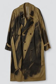 Khaki spray printed trench coat from yoke. spray paint print effect on high-quality durable gabardine fabric.    - 100% cotton    - made in japan Spray Print, Gabardine Fabric, Custom Boots, Suit Trousers, Paint Print, Classic Logo, Designer Clothes For Men, Engineered Garments, Trouser Suits