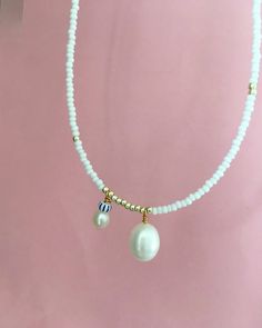 White Seed Bead Necklace, Small Pearl Necklace, Beaded Pearl Necklace, Pearl Bead Necklace, Pink Pearl Necklace, White Minimalist, Idea Gift, Necklace White, Cowrie Shell