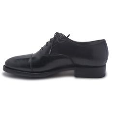 If you want to exude confidence and luxury but also crave comfort and affordability, this Black Oxford Genuine Leather Shoe with Cap Toe is your savior. Made from premium quality genuine leather, these oxford styled beauties are head-turning. An excellent choice for the fashionable ones, this cap-toed shoe is definitely a showstopper. Black Oxford Genuine Leather Shoes with Cap Toe are not only trendy, but they are also versatile and perfect for both professional and formal events. Here are some added features of this product; Made from high quality real leather Oxford style Black laces Comfortable in-sole Capped toe When you talk about fashion, comfort, and style - a shoe with this personality is bound to stand out. So what are you waiting for? Buy yours today. Leather Top Hat, Purple Leather Jacket, Oxford Brogues, Leather Formal Shoes, Oxford Style, Brown Oxfords, Suede Leather Shoes, Black Oxfords, Genuine Leather Boots