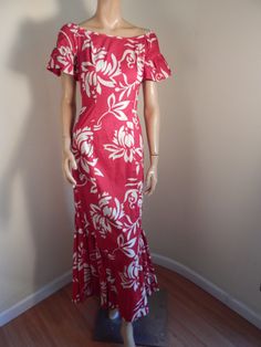 "alfred shaheen hawaiian dress, small bust 38 waist 27 hip 40 length 52 mermaid ruffle at bottom is 12\" heavy cotton fabric back metal zipper neckline has 4 tiny darts to make it smaller, these can easily be taken out appears to have been worn once" Fitted Hibiscus Print Maxi Dress For Summer, Fitted Maxi Dress With Hibiscus Print For Summer, Hawaiian Short Sleeve Floral Print Dress, Fitted Hibiscus Print Maxi Dress For Vacation, Fitted Summer Dress With Hibiscus Print, Hawaiian Fitted Short Sleeve Dress, Fitted Hawaiian Dress With Tropical Print, Fitted Hawaiian Maxi Dress For Beach, Fitted Tropical Hibiscus Print Dress