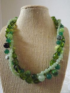 Twisted Green Agate Necklace - Etsy Cats Eye, Green Agate, Agate Necklace, Hook Clasp, Multi Strand Necklace, Fresh Design, Beaded Necklaces, Beautiful Gift Boxes, Strand Necklace