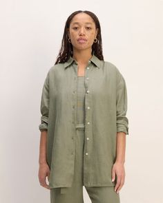 About This Style. This piece features a relaxed oversized fit, shirt-tail hem, button closure, cuff and sleeve button closure, and back yoke, in linen. Relaxed Button-up Shirt With Rolled Sleeves, Casual Blouse With Roll-up Sleeves And Shirttail Hem, Relaxed Fit Shirt With Roll-up Sleeves For Daywear, Relaxed Everyday Shirt For Fall, Relaxed Fall Shirt For Everyday Wear, Relaxed Everyday Fall Shirt, Oversized Top With Button Cuffs And Shirttail Hem, Effortless Shirt With Rolled Sleeves For Everyday, Everyday Shirt With Shirttail Hem For Fall