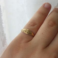 Elegant and unique 14k gold lavender ring, delicate gold signet ring for the stylish bride to be. * Band width: 1.5 mm, wide part width: 5.5 mm* Thickness: 1.5 mm* Available in 14K or 18K YELLOW, WHITE and ROSE gold.   The price listed is for 14K please contact me for 18K pricing.* Sizes vary from 5 US to 9 US, including half sizes.    Please choose your size upon checkout.* Please choose a finish: Shiny or Matte, and mention in note to seller.* This item is handmade, please allow 2-4 weeks of p Flower Wedding Band, Lavender Ring, Floral Wedding Bands, Flower Wedding Ring, Stylish Bride, Ring Flower, Lavender Flower, Gold Signet Ring, Unique Wedding Bands