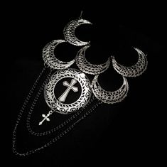 Elysium necklace Beautiful gothic statement piece containing 6 moons and centered with a gothic croas. Perfect for gothic looks, witcht vibes, Alt events, weddings, photoshoots and more. Handmade To order, available in 3-5 days. Witch Gift Ideas, Vampire Cosplay, Accessories Goth, Goth Accessories, Gothic Looks, Moon Witch, Necklace Gothic, Witch Gift, Chain Loop