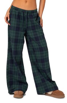 Feel the comfort of these cozy cotton-blend sweatpants updated with wide legs and finished in a laid-back plaid. Elastic/drawstring waist Front slant pockets 50% cotton, 50% polyester Machine wash, dry flat Imported Loose Wide Leg Pants, Wide Leg Lounge Pants, Long Trousers, Pj Pants, Plaid Pants, Vintage Casual, Casual Trousers, Plaid Print, Lounge Pants