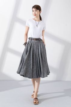 Linen Full Circle Skirt With Pockets Pleated High Waist Skirt - Etsy Gray Flared Flowy Skirt, Gray Flowy Flared Skirt, White Knee-length Skirt With Pleated Hem, Casual Flared Skirt With Pleated Hem, Gray Lined Midi Skirt, Summer Gray Pleated Skirt, Gray Knee-length Skirt For Spring, Relaxed Pleated Waist Knee-length Skirt, Knee-length Relaxed Skirt With Pleated Waist