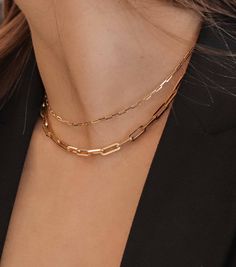 W H A T ∙ M A K E S ∙ T H I S ∙ S P E C I A L Necklace length: 36 Centimeters + 5Centimeters Box chain choker necklace 18k gold plated 925 sterling silver or 925 sterling silver Versatile to wear in your everyday and special occasions with a modern style. Its shape create an effortlessly polished look. Super pretty! Wear it alone or match it with layering necklaces to get a powerful look! An extender chain 36cm+5cm means it adjusts to fit different sizes. . Each individual necklace is unique and Everyday Fine Jewelry Paperclip Chain Necklace, Timeless Paperclip Chain Necklace As Gift, Timeless Paperclip Chain Necklace For Gift, Fine Jewelry Chain Link Necklace As Gift, Dainty Paperclip Chain Jewelry For Formal Occasion, Dainty Paperclip Chain Jewelry For Formal Events, Dainty Oval Link Layering Jewelry, Elegant Paperclip Chain Necklace Gift, Fine Jewelry Link Chain Necklace As Gift