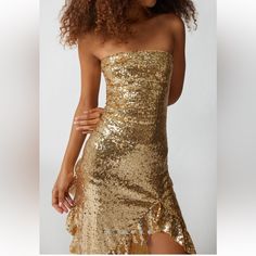 See Photos For Details Champagne Color Dress Short, Gold Dress Short Classy, Gold Hoco Dress, Grad Fits, Bday Dresses, Gold Homecoming Dress, Gold Dress Short, 21 Party, Hoco Inspo