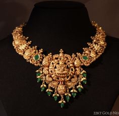 South Indian Bride Jewellery, Indian Brides Jewelry, Temple Jewelry Necklace, Beautiful Gold Necklaces, Antique Bridal Jewelry, Gold Long Necklace, Gold Ring Designs, South Indian Bride, Antique Necklace