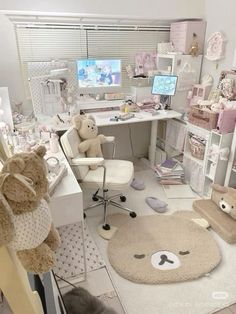 Room Ideas Korean, Bedroom Korean, Bedroom Preppy, Bedroom Supplies, Angels Figurines, Korean Apartment, Uni Dorm, Dream Setup