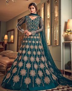 Net Gown Designs Indian, Gown Designs Indian, Net Gown Designs, Net Gown, Green Dupatta, Gown Designs, Floor Length Anarkali, Designer Anarkali Suits