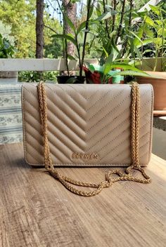 Beymen brand strappy bag. Top Handle Bags, Handle Bag, Leather Top, Purses And Handbags, Top Handle, Top Handle Bag, Gift Card, Ships, Purses And Bags