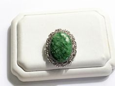 Vintage Inspired Office, Jade Brooch, Galaxy Outfit, Columbian Emeralds, Gemstone Brooch, Sorrento Italy, Twist Pattern, Filigree Pattern