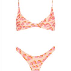 Worn Twice. So Cute Ships Next Day! Bought From Triangl Size Large In Both Top And Bottom. Comes As A Set! Summer Fashion 2022, Beach Styles, Strappy Crop Top, Triangle Swimsuit, Styles Summer, Triangl Swimwear, Cute Bathing Suits, Summer Bikinis, Cute Swimsuits