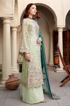 Mint Green Embroidered Pakistani Salwar Kameez with Sea Green Dupatta is an embroidered masterpiece that will give you a head-turning elegant look. Embroidery Floral Designs, Pakistani Kameez, Green Dupatta, Pakistani Designer Clothes, Pakistani Salwar, Desi Wear, Dress Salwar Kameez, Pakistani Salwar Kameez, Anarkali Gown