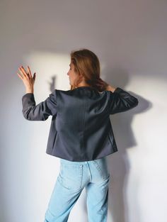 This is an advanced digital sewing pattern for a woven fabric women's casual blazer. I designed this garment with pockets integrated or hidden in the side seams. Furthermore, the shoulders are without padding, and it is possible to sew the blazer fully lined thanks to the included lining pattern. However, it can also be sewn unlined, but the instructions you will find for this version are the bare minimum. It's important to note that I also omitted the instructions for making the buttonholes and Structured Shoulders Blazer For Fall, Modern Blazer With Structured Shoulders And Long Sleeves, Fall Blazer With Structured Shoulders, Business Casual Outerwear With Structured Shoulders And Long Sleeves, Business Casual Long Sleeve Outerwear With Structured Shoulders, Business Casual Outerwear With Structured Shoulders, Fall Outerwear With Structured Shoulders And Suit Collar, Fall Outerwear With Structured Shoulders For Office, Winter Blazer With Structured Shoulders And Long Sleeves