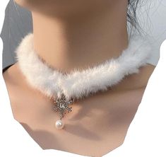 Elegant Winter Jewelry, White Winter Party Jewelry, Elegant Silver Necklace For Winter, Silver Jewelry For Winter Parties, Elegant Christmas Adjustable Necklace, Elegant Adjustable Christmas Necklaces, Elegant White Christmas Necklaces, Elegant White Necklace For Christmas, White Pendant Choker As Gift