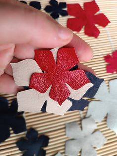 Flower shape leather pieces mix colors, leathers flowers for crafting, for creative works, for creation, for creativity, for leather product Tela, Leather Flower Tutorial, Flower Parts, Leather Product, Parts Of A Flower, Leather Flower, Leather Flowers, Leather Work, Leather Pieces