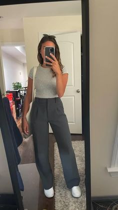 Melina Pants, Internship Outfit, Corporate Outfit, Casual Work Outfits Women, Teaching Outfits, Office Casual Outfit, Summer Office, Office Inspo, Business Outfits Women