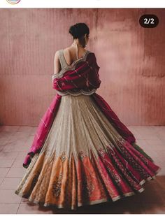 Lehenga Bridal Look, Red Lehenga Bridal, Indian Wedding Dress Traditional, Ivy Wedding, Lehenga Bridal, Trending Wedding, Latest Bridal Lehenga, Indian Outfits Lehenga, Wedding Lehenga Designs