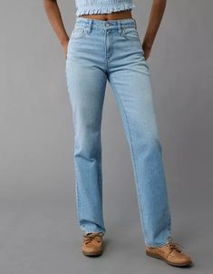 AE Stretch Super High-Waisted Straight Jean Simple Bootcut Jeans Outfit, Straight Leg Jean Shoes, Basic Winter Fits, High Waisted Straight Leg Jeans Outfit, Women’s Jeans, Best Jeans For Short Women, Women Straight Jeans, Boujee Style, Trending Jeans