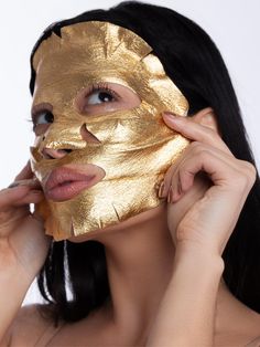 Introducing the opulent Gold Skin Bundle – a trio of luxurious skincare treasures designed to elevate your beauty routine to new heights. Discover the rejuvenating power of gold with our Gold Foil Eye Mask, Gold Foil Face Mask, and Cryo Stainless Gua Sha.Gold Foil Eye Mask - Say goodbye to dark under eyes and hello to a brighter look with our Gold Foil Eye Masks. Infused with Bakuchiol, CoQ10, and Hyaluronic Acid.The sparkle never stops with our Gold Foil Eye Masks! Made with invigorating ingred Face Masks Skin Care Aesthetic, Skin Gym, Gold Facial, Gold Face Mask, Retinol Alternative, Collagen Facial, Gold Skin, Masks Crafts, Gold Mask