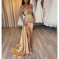 Champagne Satin Prom Dress, Birthday Gowns, Split Prom Dresses, Champagne Prom Dress, Long Sleeve Prom, Sequin Evening Dresses, Long Sleeve Evening Dresses, Party Kleidung, Long Sleeve Sequin