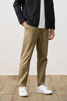 Améliorez votre garde-robe avec notre pantalon chino classique. Fabriqué à partir d'un mélange de coton et d'élasthanne, ce pantalon offre à la fois confort et style pour toutes les occasions.

Matière : coton 97%, spandex 3%.
Style : décontracté, décontracté élégant, élégant : Décontracté/Smart Casual/Elégant


Avantages : Confortable Slim Fit Chinos With Pockets, Cotton Straight Fit Bottoms With Pockets, Casual Straight Fit Wide Leg Work Pants, Cotton Bottoms With Pockets In Straight Fit, Casual Wide-leg Work Pants With Straight Fit, Cotton Bottoms With Pockets And Straight Fit, Casual Wide Leg Work Pants Straight Fit, Straight Fit Cotton Work Trousers, Cotton Dress Pants With Straight Hem