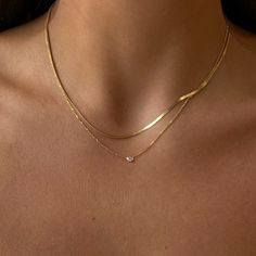 Dainty Gold Necklace Long, Luxury Gold Solitaire Necklace For Everyday, Luxury Oval Jewelry With Delicate Chain, Gold Girl