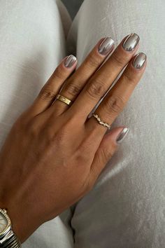 We Hate to Say It, But These 4 Nail Colours Can Look a Little “Cheap” in Autumn Party Nail Design, Chrome Nail Colors, Holiday Party Nails, Chrome Manicure, Chrome Nail Polish, Festive Manicure, Manicure Inspiration, Chrome Nail, Seasonal Nails