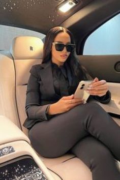 Rolls royce, boss lady, boss woman, all black outfit, black tie affair, iphone, success mindset Boss Lady Outfit, Estilo Indie, Luxury Lifestyle Women, Black Femininity, Black Queen, Boss Babe