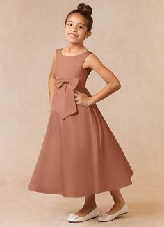 If you are looking for a classic dress for your girl, look no further. Lindy is our adorable satin A-Line dress. She features cap sleeves, buttons down her back, and a pleated waistband with an adorable bow. Satin Flower Girl Dresses, Rose Champagne, White Alabaster, Rose Shop, Ankle Length Dress, Dress Flower, Matte Satin, Flower Girl Dress, Classic Dress