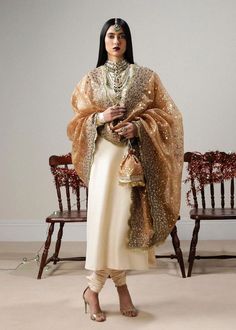 Ivory Silk Embroidered Pakistani Wedding Dress in Kameez Pajama Style Luxury Cream Art Silk Dupatta, Luxury Ceremonial Slub Silk Dupatta, Luxury Cream Tissue Silk Dupatta, Luxury Dola Silk Unstitched Wedding Suit, Long Shirt With Churidar Pajama, Pakistani Suits Wedding, Churidar Pajama, Simple Suits, Hussain Rehar