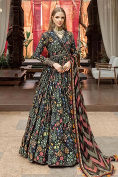 Shamaeel Ansari MR-1 Formal 2021 – Sara Clothes Organza Sleeves, Unstitched Dress Material, Maria B, Eid Collection, Pakistani Designers, Suit Fabric, Pakistani Outfits, Best Wear, Printed Linen