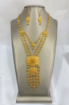 72.80 grams 2 pc set Gold Necklace Set Bridal Indian, 22k Yellow Gold Jewelry Sets For Puja, Elegant 22k Gold Temple Necklace In Yellow, Gold Necklace Set Arabic Design, Elegant 22k Gold Hand-set Necklaces, 22k Gold Bollywood Jewelry Sets For Gift, Bridal Jewellery Inspiration, Pure Gold Jewellery, Antique Gold Jewelry Indian