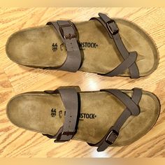 Brand New. No Tags No Box. Selling These For My Dad. He Never Got Around To Wearing Them. Size Uk 9.5 Us 10 Shoes Birkenstock, Men Birkenstock, Birkenstock Brown, Birkenstock Mayari, Birkenstock Shoes, Mens Sandals, My Dad, Flip Flop Sandals, Birkenstock