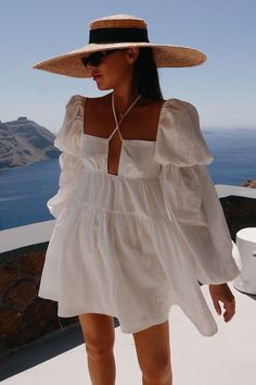 Lorna Luxe, Beach Outfit For Women, Island Outfit, Smocked Dresses, White Dresses, Little White Dresses, Smock Dress, Outfit Casual