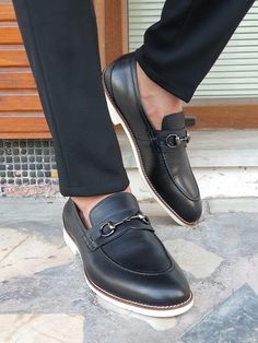 Jack Black Bit Loafers – BOJONI Brogue Chelsea Boots, Gifts Box, Gentleman Shoes, Bit Loafers, Elegant Shoes, Black Loafers, High Quality Shoes, Jack Black, Black Slip Ons