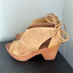 Beautiful Tan Leather Clogs From Free People. Size 37 Euro. 6.5 Women’s Us. Never Worn Open Toe Beige Leather Clogs, Closed Toe Mules With Wrapped Heel For Fall, Fall Season Closed Toe Mules With Wrapped Heel, Beige Leather Open Toe Clogs, Leather Closed Toe Clogs With Wrapped Heel, Leather Clogs With Wrapped Heel And Closed Toe, Beige Leather Platform Mules, Spring Leather Platform Clogs, Beige Clogs With Stacked High Heel