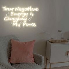 Clogging my pores Neon Sign  #ad #EstheticianGift #Skincare At Home Esthetician Room, Esthetician Room Ideas Studios, Dark Esthetician Room, Small Esthetician Room Ideas, Boho Esthetician Room, Small Facial Room Ideas, Esthetician Inspiration, Esthetician Gifts, Esthetician Business