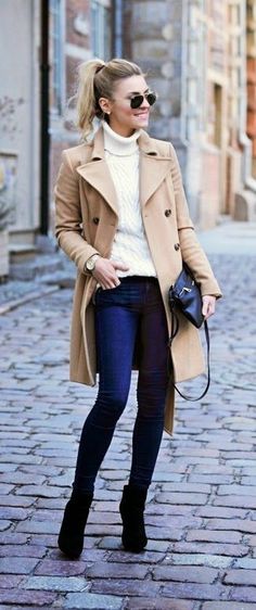 Causal Camel Coat , Knit Sweater and Dark Denim Classic Street chic Trip List, Utah Hiking, Winter Vacations, Time Planning, Trip Packing, Winter Top, Utah Travel, Winter Destinations